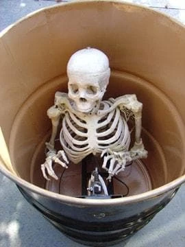 DC Props "Barrel Spitter Skeleton" Halloween Animatronic Animatronics 3 DC Props "Barrel Spitter Skeleton" Halloween Animatronic Animatronics