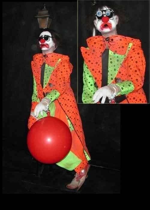 Distortions Clown Props "Creepy The Clown" Professional Halloween Animatronic 3 Distortions Clown Props "Creepy The Clown" Professional Halloween Animatronic