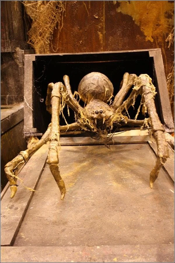 Nevermore Productions "Jumping Crate Spider" Halloween Animatronic Animatronics 3 Nevermore Productions "Jumping Crate Spider" Halloween Animatronic Animatronics