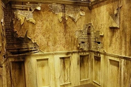 Nevermore Productions "Victorian 4 X 8 Panels" Haunted House Facade Decorations 4 Nevermore Productions "Victorian 4 X 8 Panels" Haunted House Facade Decorations